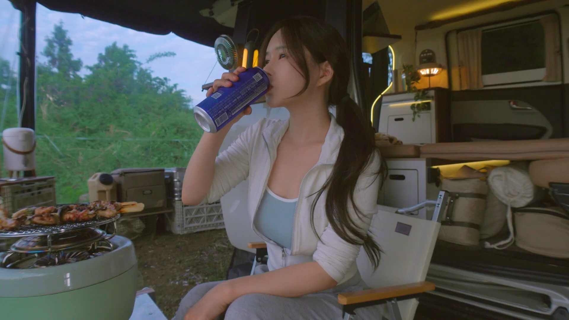 福建连江：高温酷暑 亲海游火热